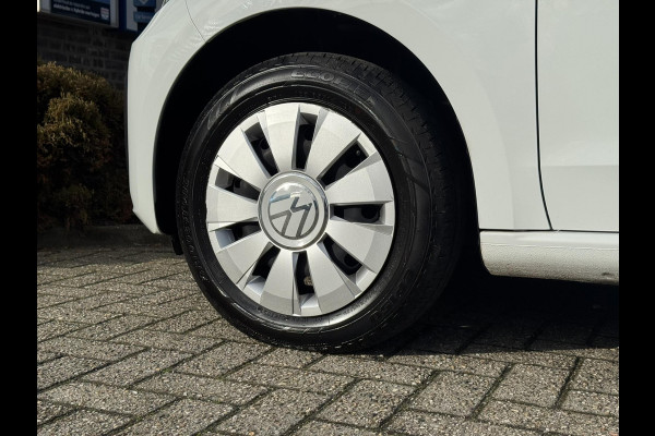 Volkswagen up! 1.0 | Executive + Winter pakket | Stoelverw., DAB, Camera, Airco, Cruise | Dealeronderhouden |