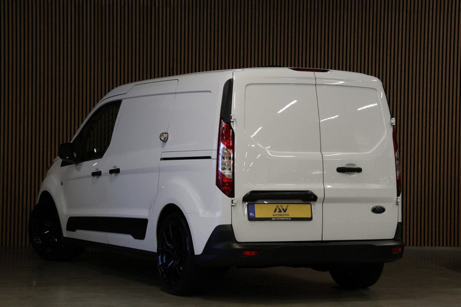 Ford Transit Connect 1.5 EcoBlue L2 120 PK | CarPlay | Camera | Stoelverwarming | Betimmering | PDC V+A | 3-Zitter | Airco | Nieuwe APK | Dealer onderhouden | Euro 6