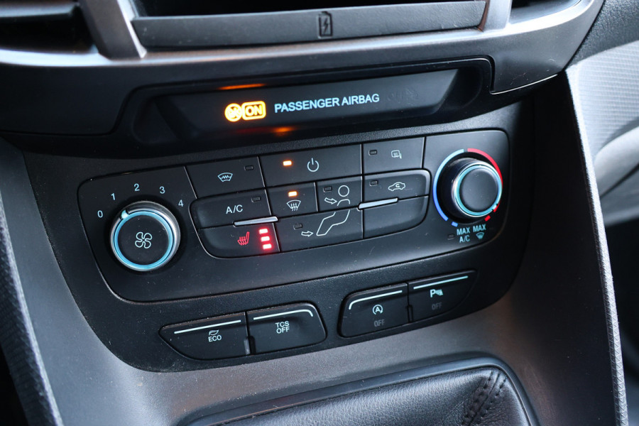 Ford Transit Connect 1.5 EcoBlue L2 120 PK | CarPlay | Camera | Stoelverwarming | Betimmering | PDC V+A | 3-Zitter | Airco | Nieuwe APK | Dealer onderhouden | Euro 6