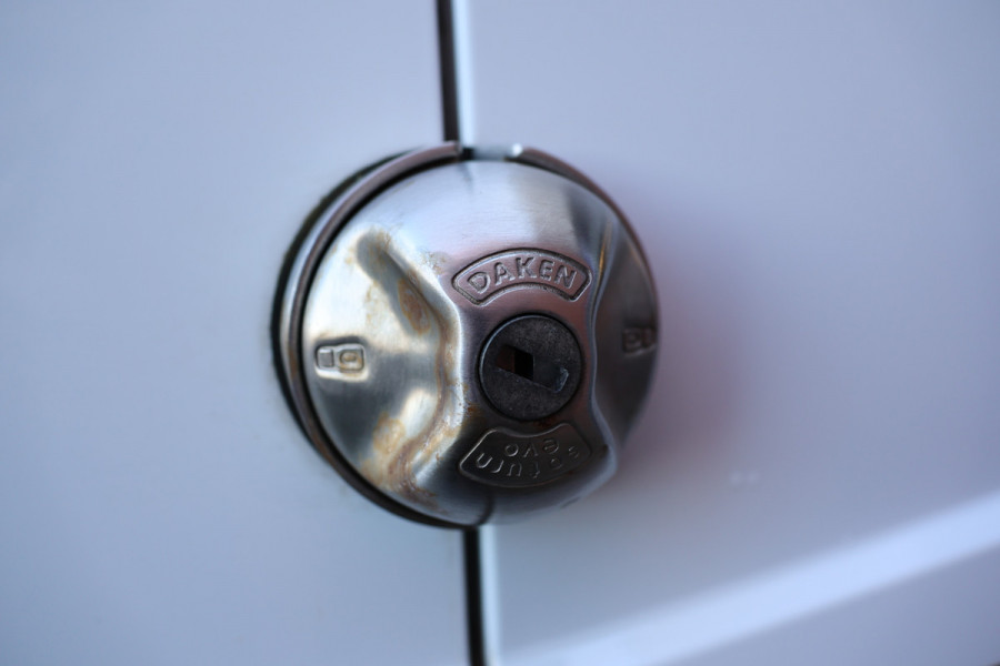 Ford Transit Connect 1.5 EcoBlue L2 120 PK | CarPlay | Camera | Stoelverwarming | Betimmering | PDC V+A | 3-Zitter | Airco | Nieuwe APK | Dealer onderhouden | Euro 6