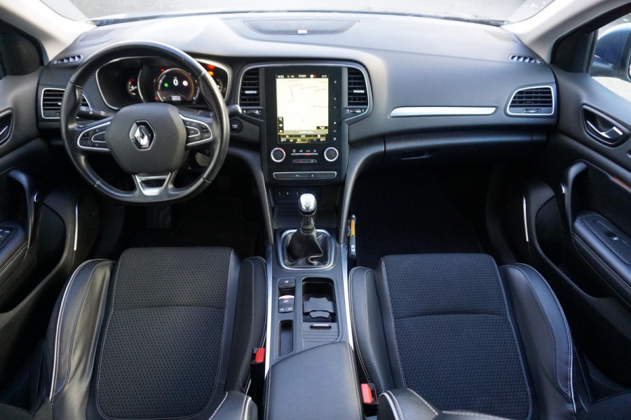 Renault Mégane Estate 1.2 TCe 130PK Bose/Trekhaak/17Inch.LMV/ Nette auto!