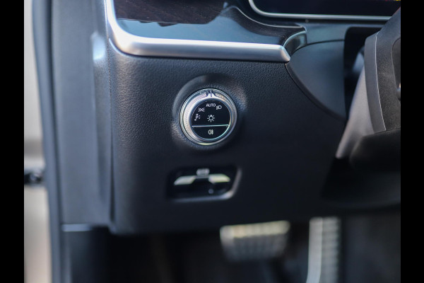 Mercedes-Benz C-Klasse Estate 300 e Business Solution AMG | Massage | Leder | Camera | Pano | Burmester