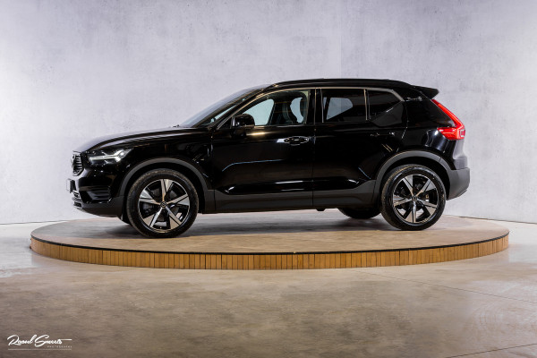 Volvo XC40 1.5 T4 Recharge R-Design Plug-in hybrid | Adaptieve cruise | Panorama dak | 360 Camera |