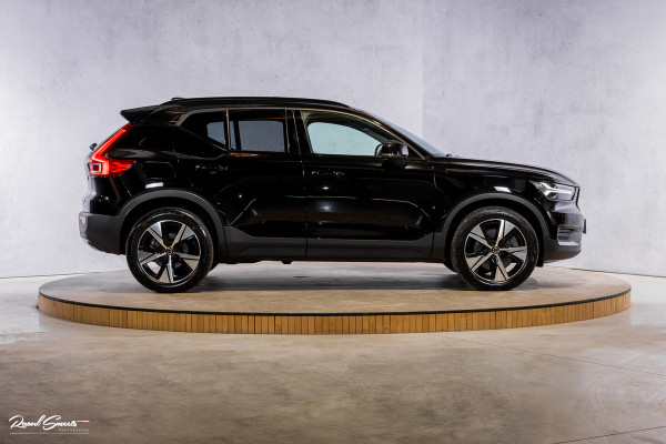 Volvo XC40 1.5 T4 Recharge R-Design Plug-in hybrid | Adaptieve cruise | Panorama dak | 360 Camera |