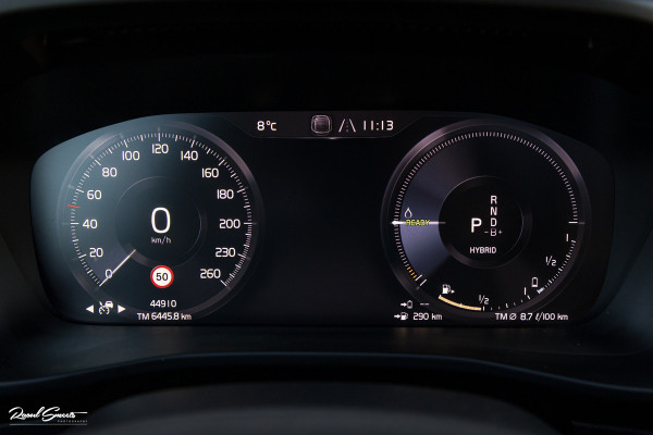Volvo XC40 1.5 T4 Recharge R-Design Plug-in hybrid | Adaptieve cruise | Panorama dak | 360 Camera |