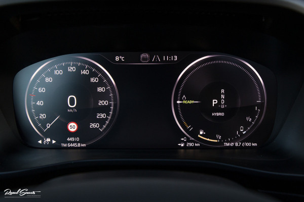 Volvo XC40 1.5 T4 Recharge R-Design Plug-in hybrid | Adaptieve cruise | Panorama dak | 360 Camera |