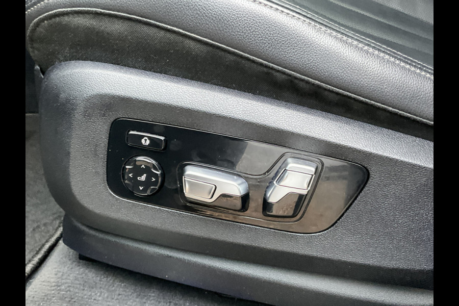 BMW X5 xDrive40i High Executive M-Sport Trekhaak HUD Pano B&W Luchtvering Stoelverw+Ventilatie Leer BOMVOL!