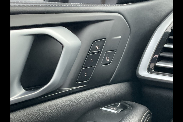 BMW X5 xDrive40i High Executive M-Sport Trekhaak HUD Pano B&W Luchtvering Stoelverw+Ventilatie Leer BOMVOL!