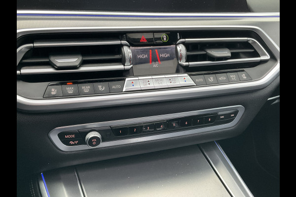 BMW X5 xDrive40i High Executive M-Sport Trekhaak HUD Pano B&W Luchtvering Stoelverw+Ventilatie Leer BOMVOL!
