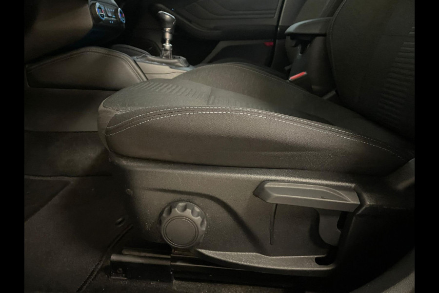 Ford Focus 1.0 EcoBoost Hybrid Active X Business PANO