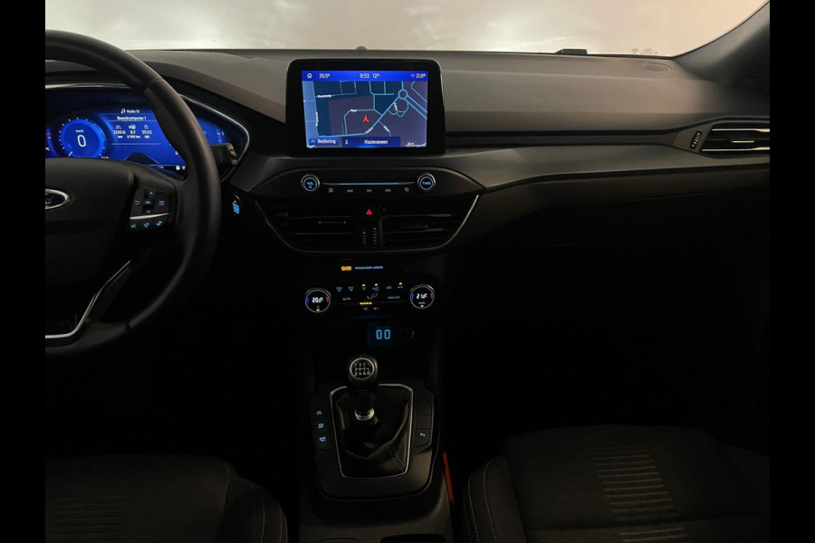 Ford Focus 1.0 EcoBoost Hybrid Active X Business PANO