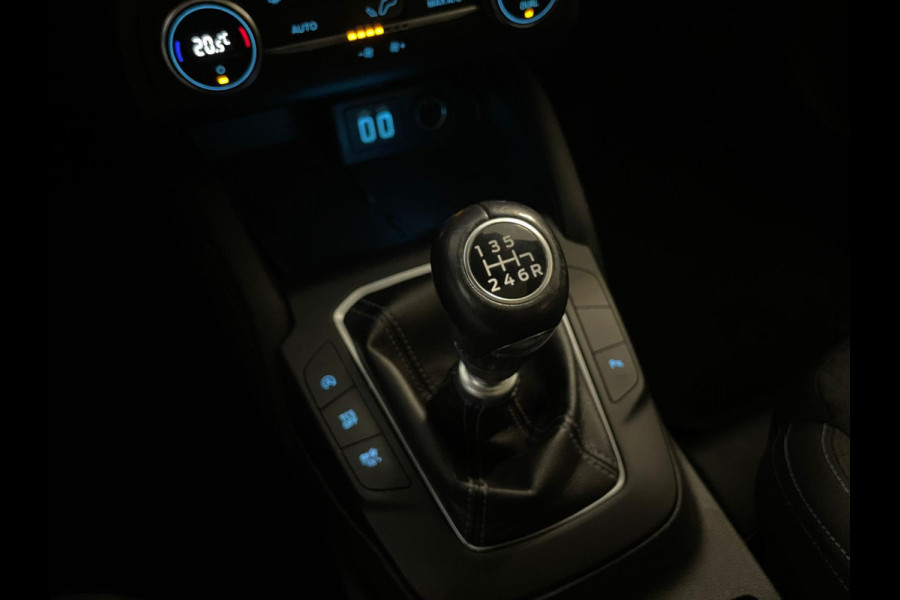 Ford Focus 1.0 EcoBoost Hybrid Active X Business PANO