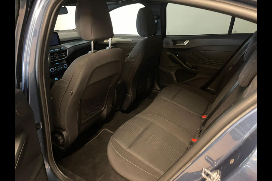 Ford Focus 1.0 EcoBoost Hybrid Active X Business PANO