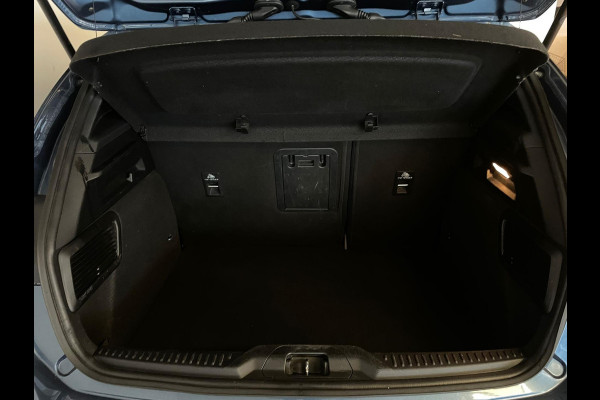 Ford Focus 1.0 EcoBoost Hybrid Active X Business PANO