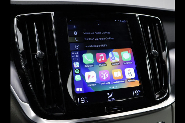 Volvo V60 2.0 T5 Sport (APPLE CARPLAY,NAVI,CAMERA,SPORTSTOELEN,LED,PDC,GETINT,NETTESTAAT)