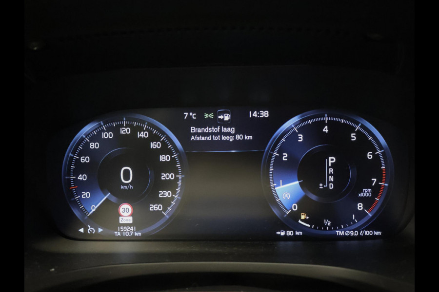 Volvo V60 2.0 T5 Sport (APPLE CARPLAY,NAVI,CAMERA,SPORTSTOELEN,LED,PDC,GETINT,NETTESTAAT)