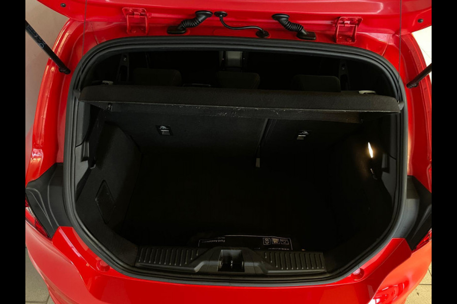 Ford Fiesta 1.0 EcoBoost ST-Line AIRCO CLIMA NAVI ELEK RAMEN CENT VERG VELGEN PRIVACYGLAS NIEUWSTAAT