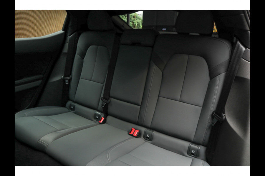 Polestar 2 Long Range Single Motor 78 kWh Pano 360 ° Pilot ACC Alcantara Stuurverwarming Memory seats Stoelverwarming voor & achter LM velgen