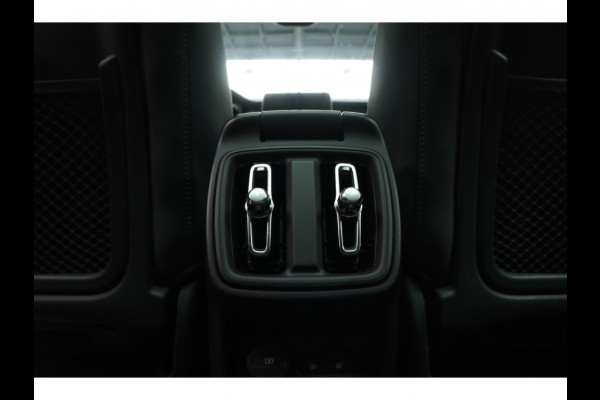 Polestar 2 Long Range Single Motor 78 kWh Pano 360 ° Pilot ACC Alcantara Stuurverwarming Memory seats Stoelverwarming voor & achter LM velgen