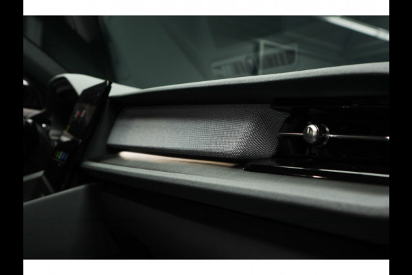 Polestar 2 Long Range Single Motor 78 kWh Pano 360 ° Pilot ACC Alcantara Stuurverwarming Memory seats Stoelverwarming voor & achter LM velgen