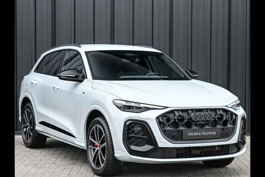 Audi Q5 2.0 TFSI e-hybrid quattro 368pk S edition Competition | S-Seats | B&O Sound | Head-Up | Memory | 360 Camera | Trekhaak | Keyless entree | Adaptive Cruise | Ambiance interieur | MMI bijrijder display|