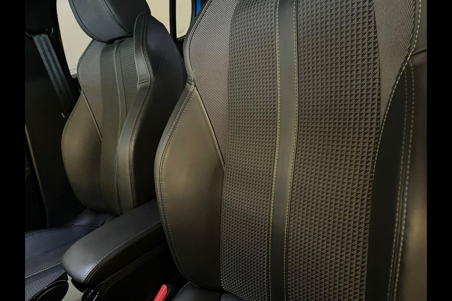 Peugeot 208 1.2 PureTech GT PANO AIRCO NAVI CRUISE BLUETOOTH LED METALLIC BLAUW PRIVACYGLAS ZEER NETTE AUTO