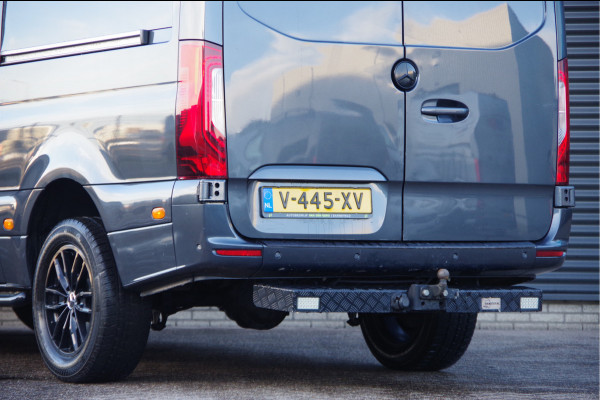 Mercedes-Benz Sprinter 319 3.0 CDI V6 L2H1 AUT. LED, 2X SCHUIFDEUR, 3.5T TREKHAAK, MBUX 10'', 360 CAMERA, STOELVERWARMING, VOORRUIT VERWARMING, LEDER S