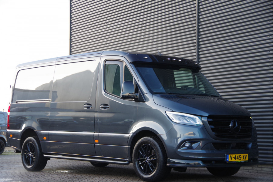 Mercedes-Benz Sprinter 319 3.0 CDI V6 L2H1 AUT. LED, 2X SCHUIFDEUR, 3.5T TREKHAAK, MBUX 10'', 360 CAMERA, STOELVERWARMING, VOORRUIT VERWARMING, LEDER S