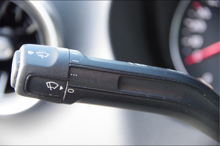 Mercedes-Benz Sprinter 319 3.0 CDI V6 L2H1 AUT. LED, 2X SCHUIFDEUR, 3.5T TREKHAAK, MBUX 10'', 360 CAMERA, STOELVERWARMING, VOORRUIT VERWARMING, LEDER S