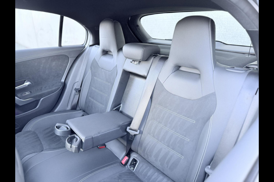 Mercedes-Benz A-Klasse A250e AMG Night Pano HUD Burmester 360 19'' Trekh Leder/alca