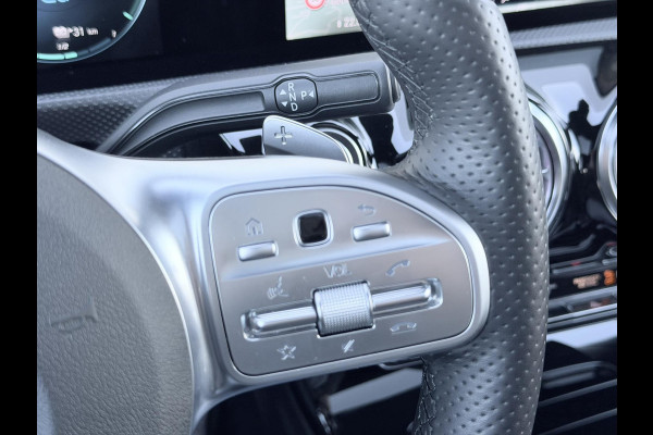Mercedes-Benz A-Klasse A250e AMG Night Pano HUD Burmester 360 19'' Trekh Leder/alca