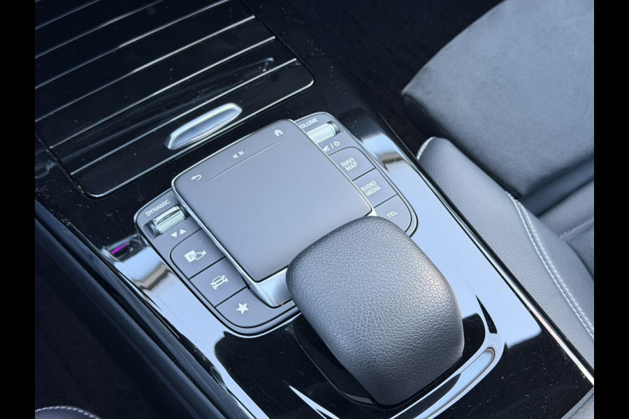 Mercedes-Benz A-Klasse A250e AMG Night Pano HUD Burmester 360 19'' Trekh Leder/alca