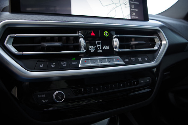 BMW X3 xDrive30e 293 PK High Executive M-Sport, Panoramadak, H/K Sound, Memory