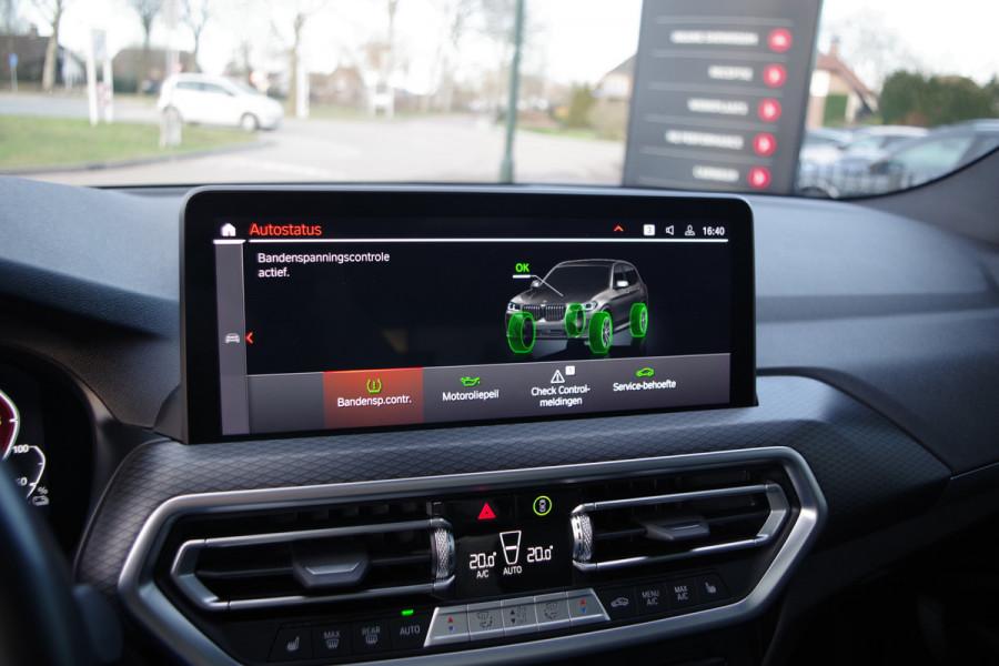 BMW X3 xDrive30e 293 PK High Executive M-Sport, Panoramadak, H/K Sound, Memory