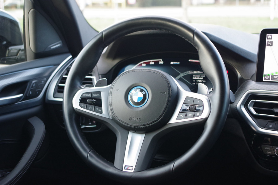 BMW X3 xDrive30e 293 PK High Executive M-Sport, Panoramadak, H/K Sound, Memory