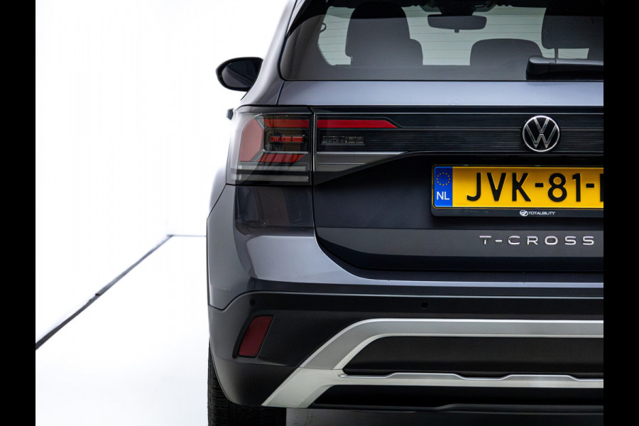 Volkswagen T-Cross 1.0 TSI Business Edition Automaat 116 PK | nw model | Stoelverwarming | PDC V+A | Airco | Draadloze telefoonlader, Apple Carplay / Android auto, Led