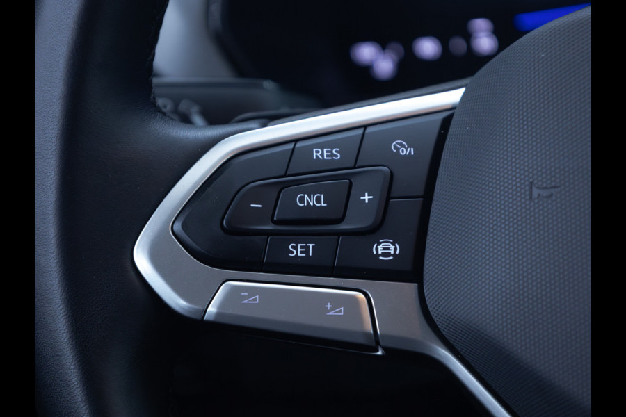 Volkswagen T-Cross 1.0 TSI Business Edition Automaat 116 PK | nw model | Stoelverwarming | PDC V+A | Airco | Draadloze telefoonlader, Apple Carplay / Android auto, Led