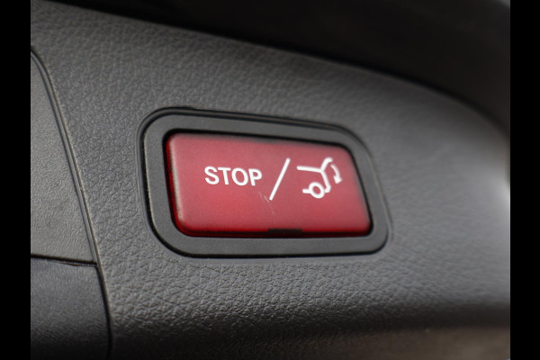 Mercedes-Benz EQA 250 LUXURY 67 kWh SOH 96% + PANORAMA | CAMERA | SFEERVERLICHTING | STOELVERWARMING