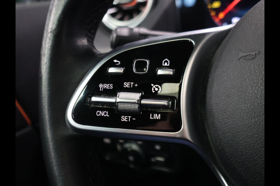 Mercedes-Benz EQA 250 LUXURY 67 kWh SOH 96% + PANORAMA | CAMERA | SFEERVERLICHTING | STOELVERWARMING