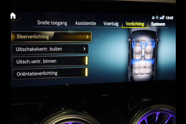 Mercedes-Benz EQA 250 LUXURY 67 kWh SOH 96% + PANORAMA | CAMERA | SFEERVERLICHTING | STOELVERWARMING