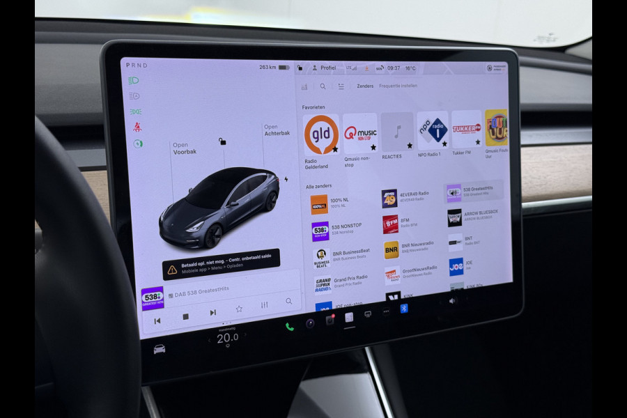 Tesla Model 3 RWD SR plus 325PK SOH 93% LFP Accu Lmv 18" AutoPilot Leder Panoramadak Adaptive-Cruise Camera's Elektr.-Stuur+Stoelen+Spiegels+G Navi LED DAB Voorverwarmen interieur via App Keyless One-Pedal-Drive 1e Eigenaar Origineel Nederlandse Auto Fabrieksgarantie op Accu en Motor tot 11-12-2028/160.000km
