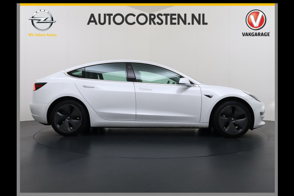 Tesla Model 3 RWD SR plus 325PK SOH 93% LFP Accu Lmv 18" AutoPilot Leder Panoramadak Adaptive-Cruise Camera's Elektr.-Stuur+Stoelen+Spiegels+G Navi LED DAB Voorverwarmen interieur via App Keyless One-Pedal-Drive 1e Eigenaar Origineel Nederlandse Auto Fabrieksgarantie op Accu en Motor tot 10-12-2028/160.000km
