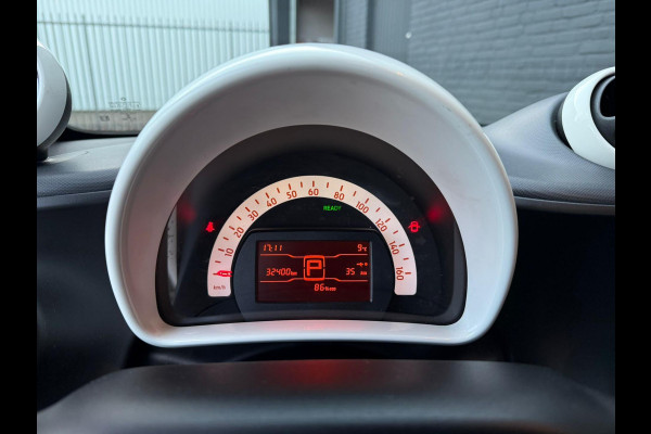 Smart Fortwo EQ Comfort 18 kWh NAVI | PDC | AUTOMAAT | AIRCO | NWE APK