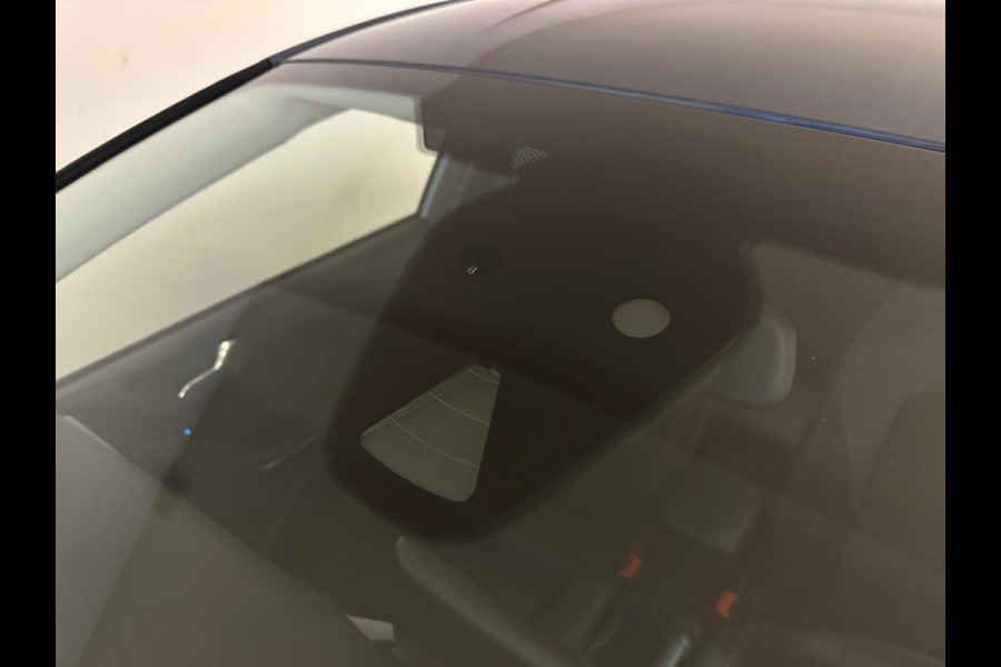 Ford Fiesta 1.0 EcoBoost Hybrid Titanium X 125PK MILD HYBRID AIRCO NAVI CRUISE APPLE CARPLAY VELGEN NIEUWSTAAT