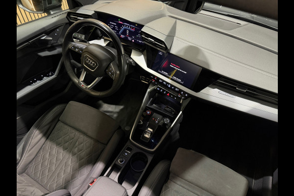 Audi S3 Sportback 2.0 TFSI quattro Edition One |PANORAMADAK|B&O|KEYLESS|CARPLAY|310PK|SFEERVERLICHTING|DEALER ONDERHOUDEN|2023 VOL
