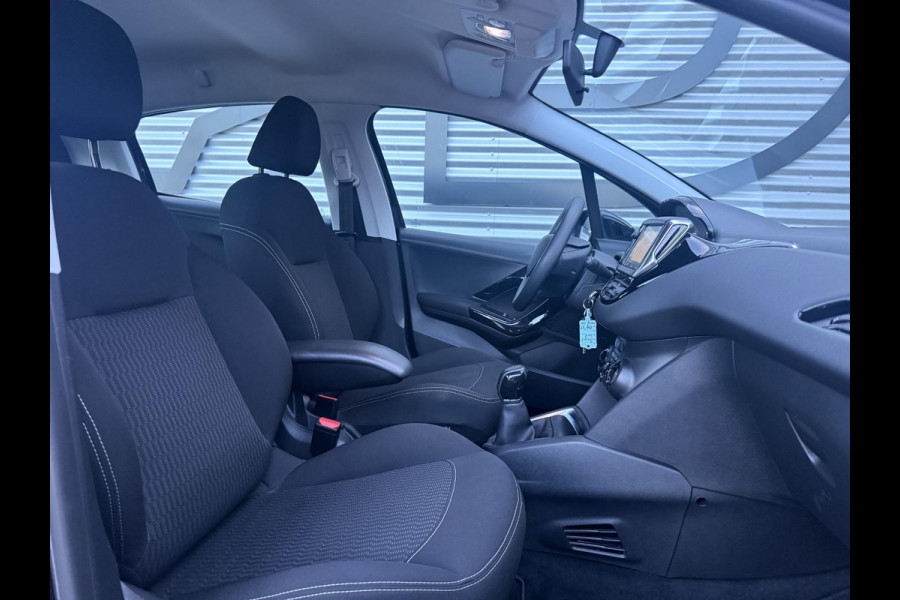 Peugeot 208 1.2 PureTech Blue Lion 1e Eigenaar|Navi|Airco|Cruise|D-Riem v.v. in 2024|N.A.P|PDC|Carplay|APK tot 03-2027