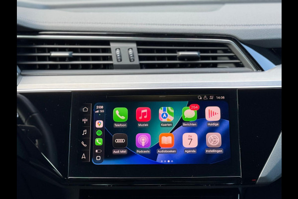 Audi e-tron E-tron quattro Launch edition Black 2x S - LINE, panoramadak, 1/2 lederen sportinterieur, vele opties, NL auto