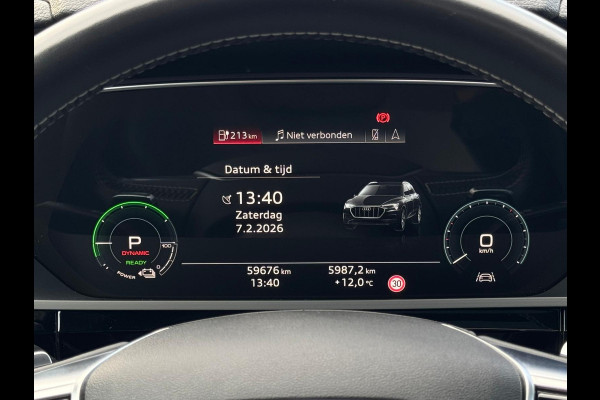 Audi e-tron E-tron quattro Launch edition Black 2x S - LINE, panoramadak, 1/2 lederen sportinterieur, vele opties, NL auto