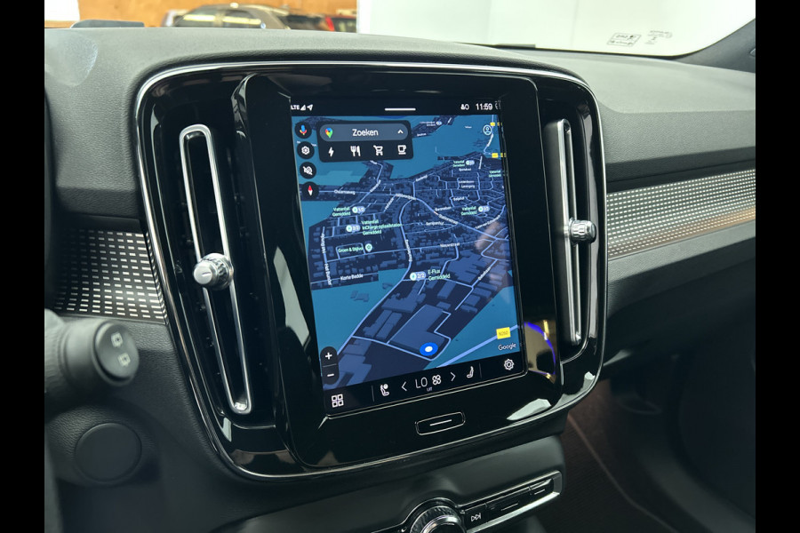 Volvo XC40 Recharge 408Pk 535KM Wltp SOH 91% AWD R-Design / Pdc.+Camera / 1/2 Leder / Stoel-Stuurverwarming / Navigatie / Apk 05-2027