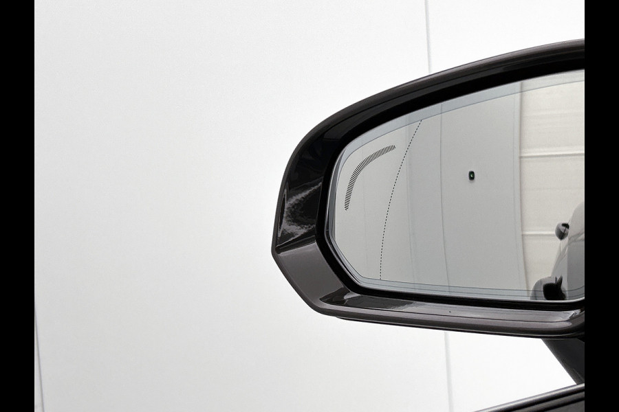 Volvo V90 2.0 B4 198PK Pro Edition automaat / Airco-ecc / Navi / Leder / Adap-cruise / Lmv / Xenon / Car-play / Apk 04-2027